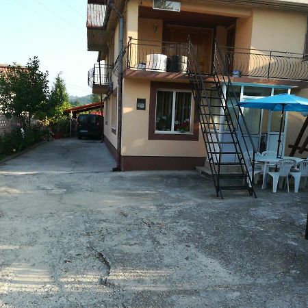 Отель Casa Lidia Si Gogu Budeasa Mare Экстерьер фото